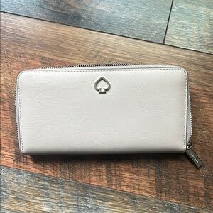 Kate Spade ♠️ Wallet